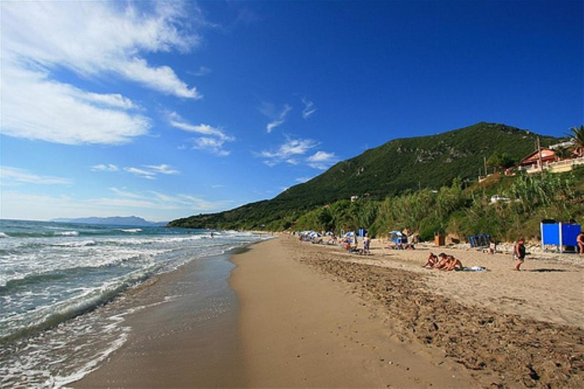 Leena Case de vacanță Paramonas (Corfu)