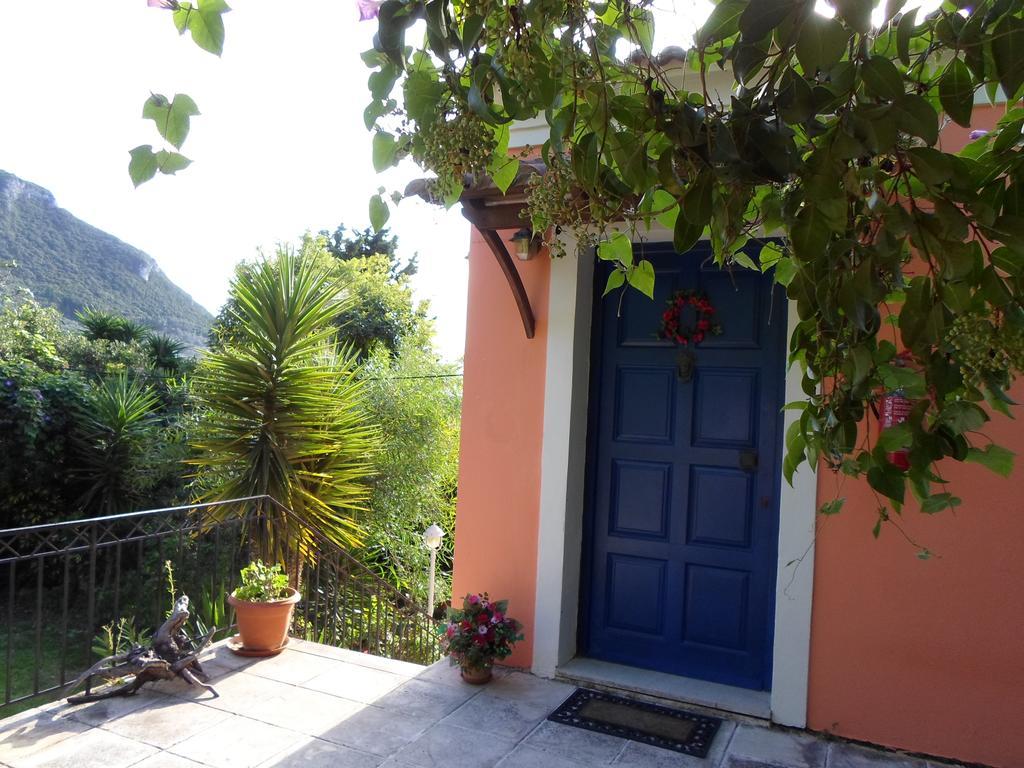 Leena Case de vacanță Paramonas (Corfu)
